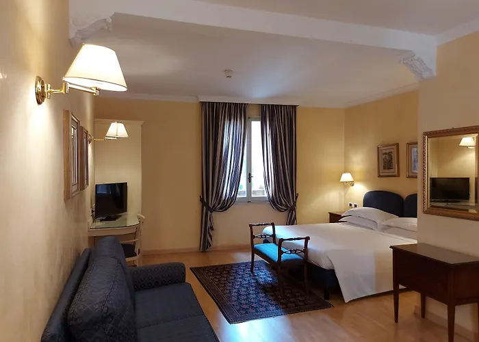 Phi Hotel Canalgrande
